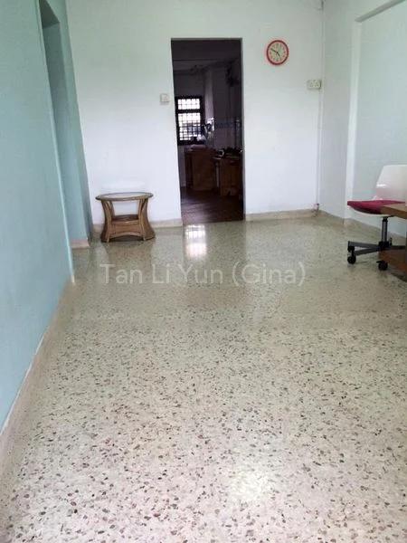3 Room (3I) HDB for Rent in  215 Ang Mo Kio Avenue 1 - Image 4